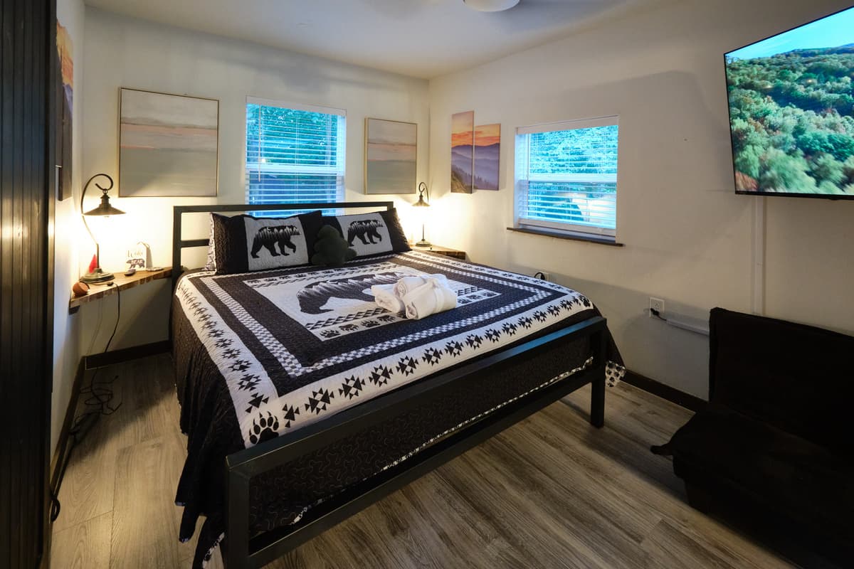 Firefly Bungalow #1 photo 2